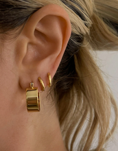 Load image into Gallery viewer, Positano Hoops