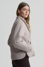 Load image into Gallery viewer, Tilley Light Padded Jacket