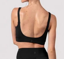 Load image into Gallery viewer, Vivian Twist Front Crop Top