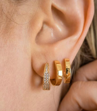 Load image into Gallery viewer, Baby Amalfi Tube Hoops