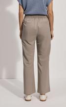 Load image into Gallery viewer, Tacoma Straight Pleat Pant 28&quot;
