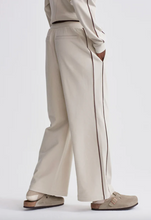 Load image into Gallery viewer, Brushed Rib Wide Leg Pant
